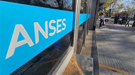 Calendario De Pagos Anses Qui Nes Cobran Hoy Martes De Enero