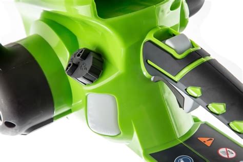 Цепная пила Greenworks G40CS30 40V (30 см) аккумуляторная, без АКБ и ЗУ