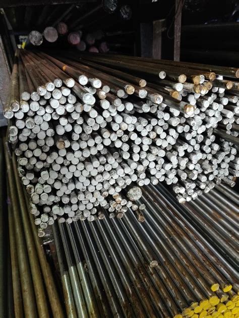 EN 8 Steel at Best Price in India