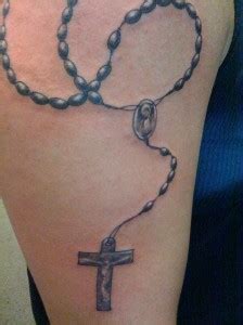 Rosary Tattoos | Ideas, Meaning & Rosary Beads Tattoo Designs - Tattoo Me Now