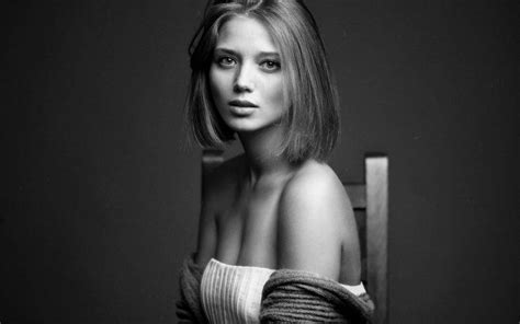 Monochrome Women Face Brunette