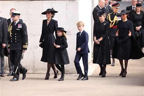 Photo Kate Catherine Middleton Princesse De Galles Robe Alexander