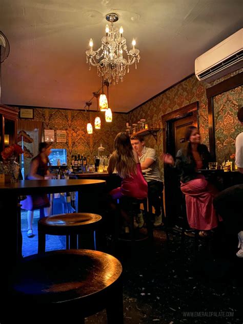 Speakeasy Bars in Seattle: Hidden Gems & Secret Spots