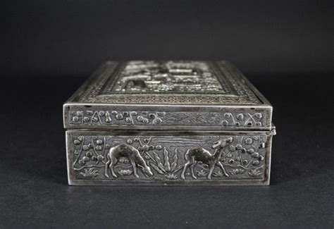 Important Antique Vietnamese Silver Box Art Dec... | Antikeo