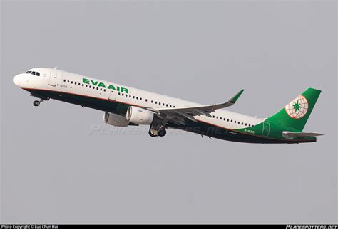 B 16219 EVA Air Airbus A321 211 WL Photo By Luo Chun Hui ID 1595853