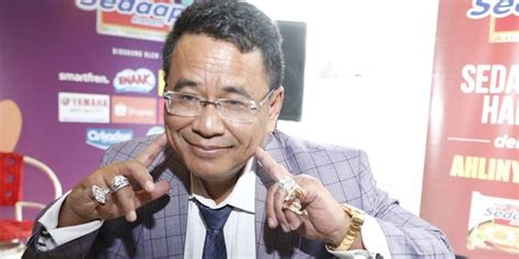 Aunt Ernie Is Currently Hot Topic Hotman Paris Caught Giving Love Sign On Instagram