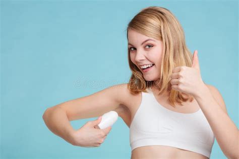 425 Girl Applying Deodorant Armpit Stock Photos Free And Royalty Free