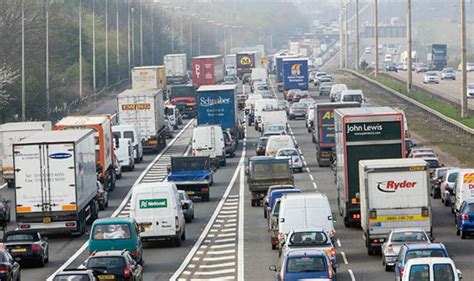 Motorway traffic lights to be installed on busiest junctions to slash ...