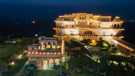 Gallery Tijara Fort Palace 19th Century Heritage Hotels In Alwar