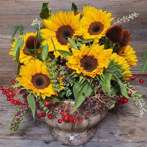 Floristik Anleitung Zum Selber Machen Das Sonnenblumengesteck