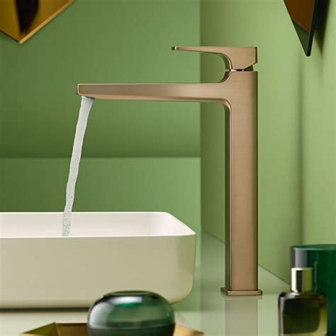 Hansgrohe Metropol Basin Fitting 260 With Tall Pillar With Push Open