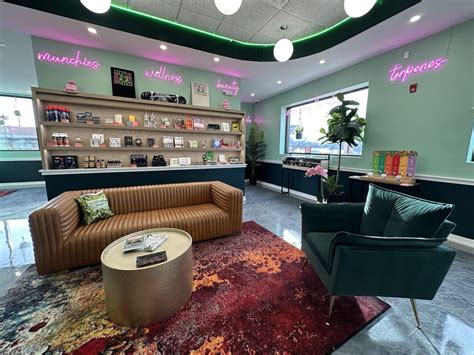 Ivy Hall: A New Kind of Dispensary in Illinois