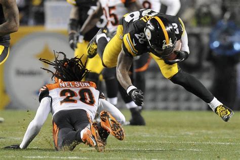 Pittsburgh Steelers Rb Leveon Bells Hyperextended Knee Called Not