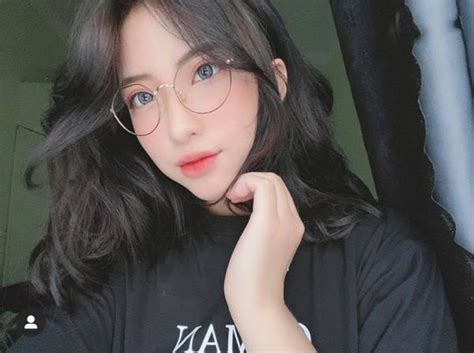 Vừa gia nhập vũ trụ hot girl nữ sinh K lập tức được chú ý Người đẹp Việt Giải Trí