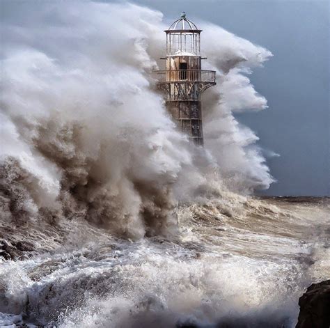 Breathtaking Photos Of Lighthouses Battling Storms Whiteford Cool