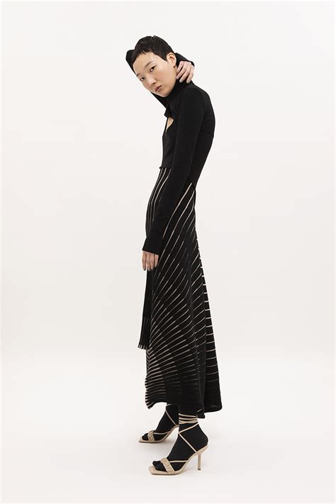 LOOKBOOK: 16R Fall Winter 2020.21 Womenswear Collection
