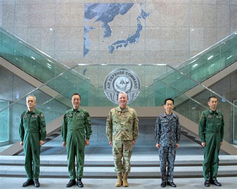 Pacific Air Forces Deputy Commander Visits Japan 5th Air Force