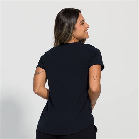 Blusa Victoria Gola em V de Moletim Físico Fitness