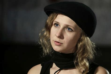 Na Hrva Kem Aretirali Spremljevalno Lanico Pussy Riot In Ji Odredili Ekstradicijski Pripor