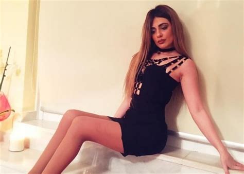 Οι σέξι Ελληνίδες Η Μίνα Αρναούτη στα πιο hot της