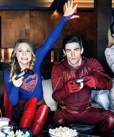 Cuties Dctv Cwverse Supergirl Filmes De Herois Her Is Unidos