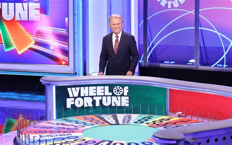 'Wheel of Fortune' Contestant's Impressive Guess Leaves Pat Sajak ...