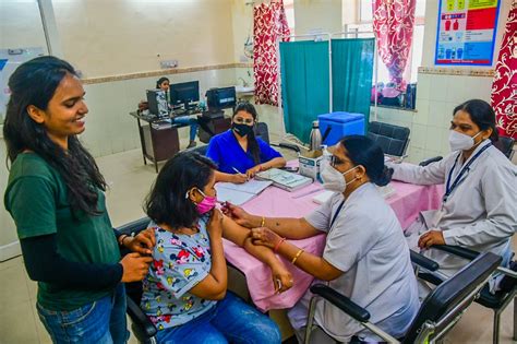 नर्सेज डे स्पेशल ममता और सुरक्षा का मिश्रित रूप है नर्स Nurses Day