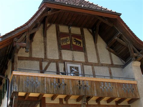 Berner Wappen Mit Berner B R An Einem Haus In K Niz Im Ber Flickr