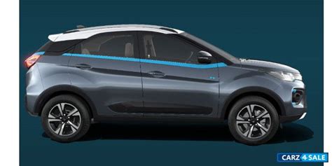 Tata Nexon Ev Max Xz Plus Lux 3 3 Kw Price In New Delhi Exshowroom Rs 18 74 000 Get Onroad