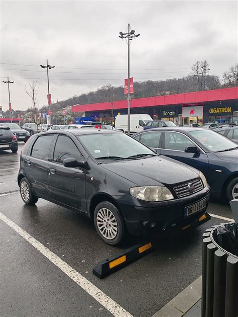 Fiat Punto Neobele Eni Policijski Automobil Emergecy Rescue Serbia