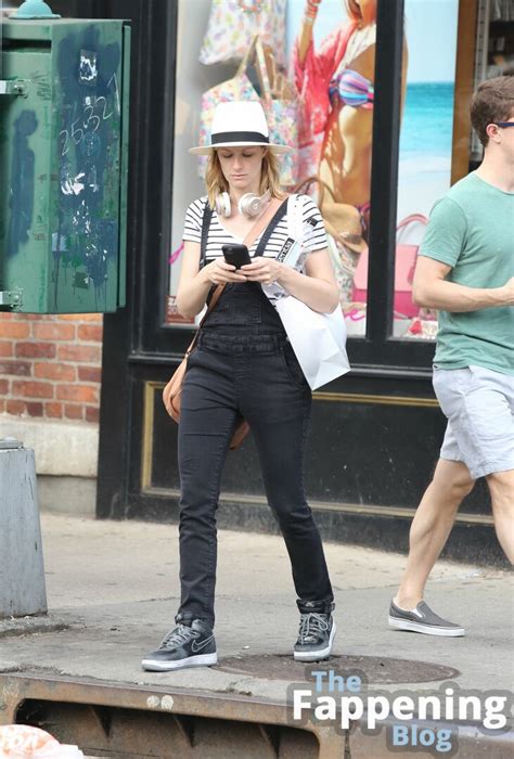 Beth Behrs Bethbehrs Nude Leaks Photo 6 TheFappening