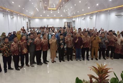 Bupati Kutim Buka Workshop Implementasi Kurikulum Merdeka Dan