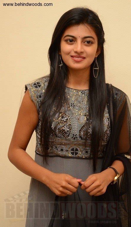 Anandhi Aka Anandhii Photos Stills And Images