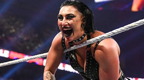 Rhea Ripley Successfully Defends World Womens Title Against Natalya On Wwe Raw