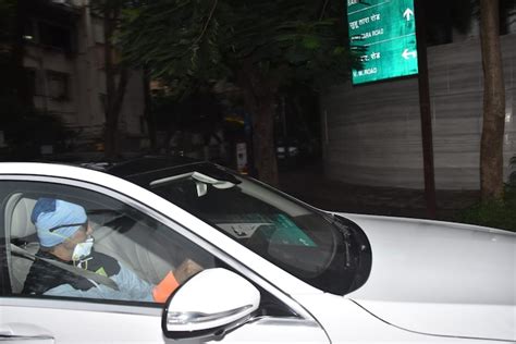 Amitabh Bachchan takes his swanky new Mercedes for a spin in Mumbai ...