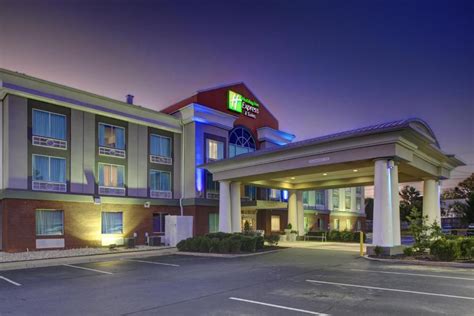 Holiday Inn Express Hotel & Suites Emporia, an IHG Hotel, Emporia ...