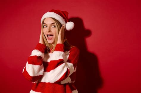 Poca De Natal Linda Garota Um Chap U De Papai Noel E Um Su Ter