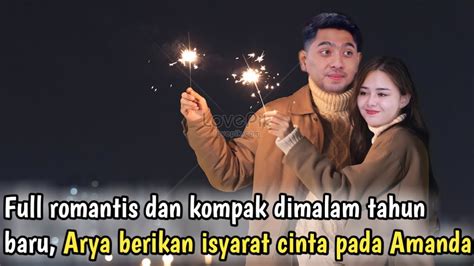 Full Romantis Dan Kompak Dimalam Tahun Baru Arya Saloka Berikan