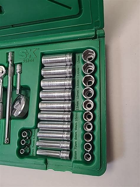 SK 91844 1 4 44 Pcs 6 Pt Std Deep Metric SAE Socket Set Old SK