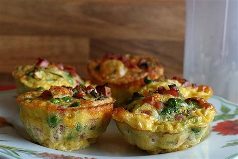 Hearty Scrambled Egg Muffins