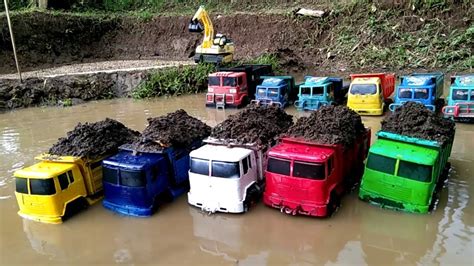 Membersihkan Mobil Truk Pasir Dan Menemukan Truk Tangki Excavator Bus