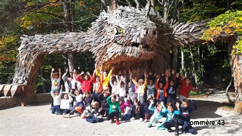 Les loups et les bisons au programme des écoliers des Villettes La