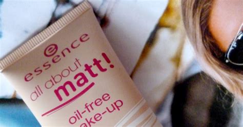 ESSENCE all about matt oil free makeup kreminė pudra 20 matt nude