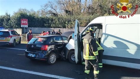 Chi Era Mauro Palombelli Morto Nel Maxi Tamponamento Sul Raccordo