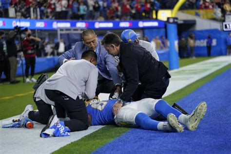 Nfl Chargers Donald Parham Appears Unconscious During Tnf