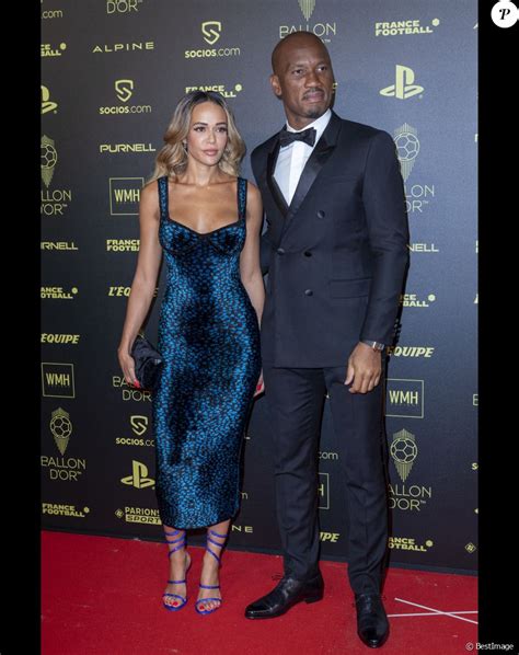 Didier Drogba bientôt papa avec la bombe Gabrielle micro bikini et
