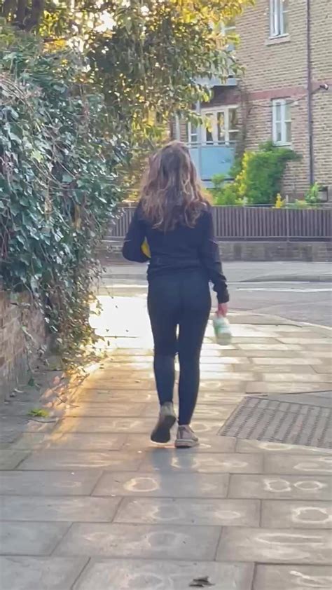 Cute Ass In Leggings ThisVid