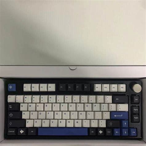 MATHEW TECH MK ARCTIC Mechanical Keyboard Cyrillic Hot Swappable Three Mode Wireless