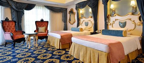 PHOTOS: Tokyo Disneyland Hotel opens new Cinderella themed hotel rooms, joining their collection ...