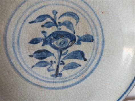 Prato em porcelana chinesa do séc XVI reinado Wanli dinastia Ming